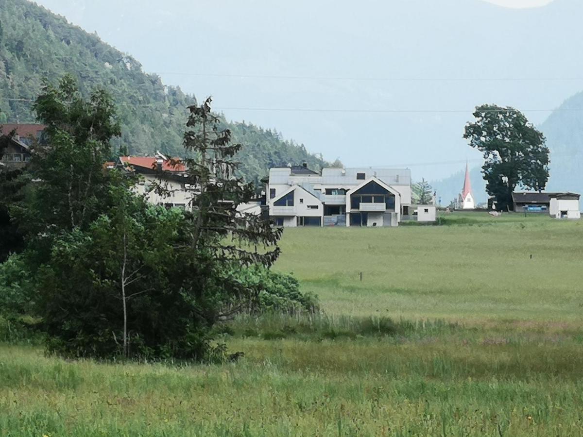 Urban Mountain Chalet With Lake View Maurach  Exterior photo