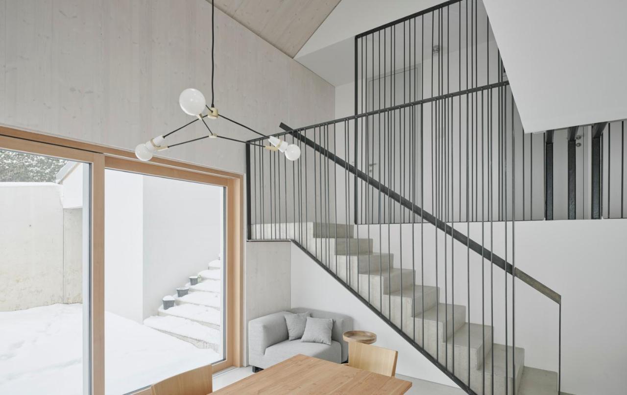 Urban Mountain Chalet With Lake View Maurach  Exterior photo